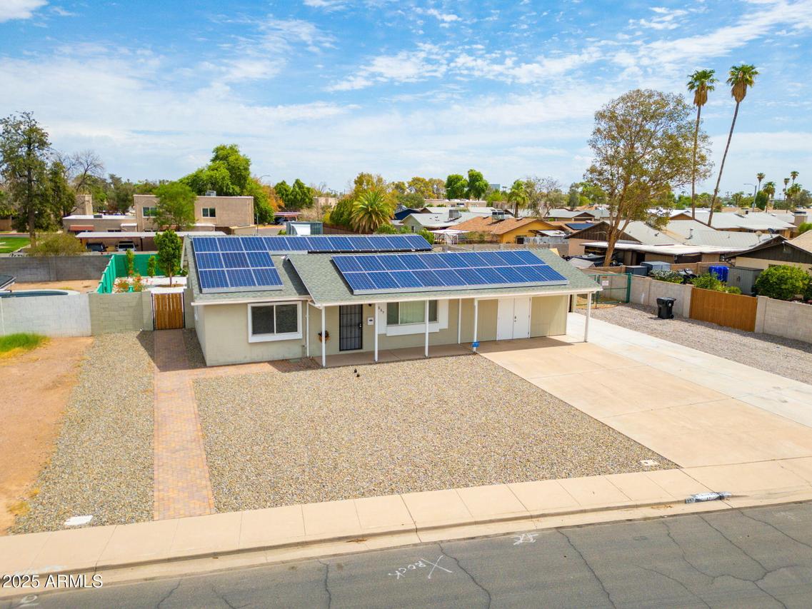 557 S Visalia St., Mesa, AZ 85202