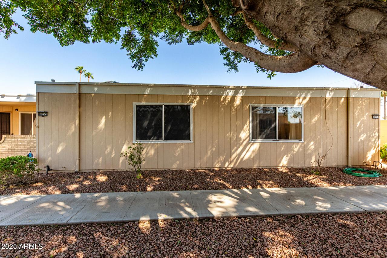 10955 W Coggins Dr., Sun City, AZ 85351