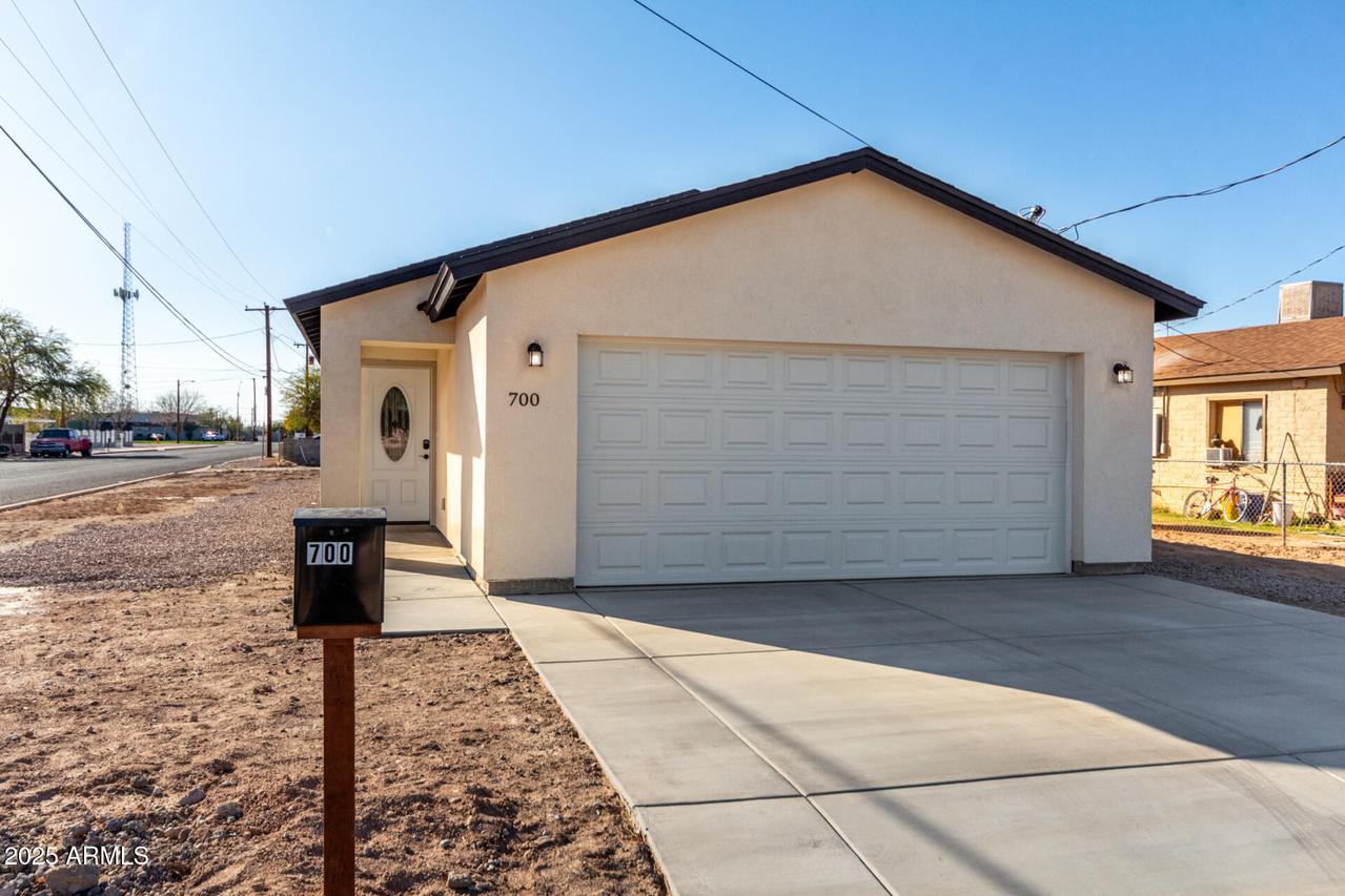 700 N D St., Eloy, AZ 85131