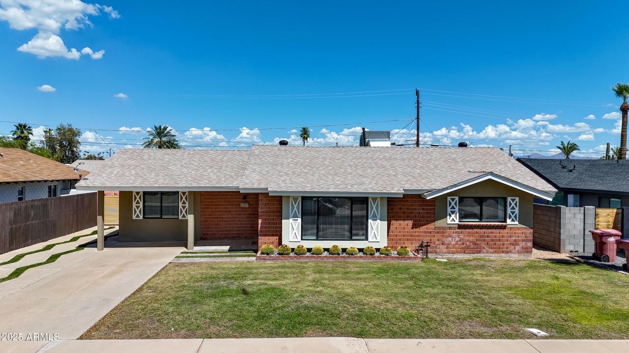 8426 E Sheridan St., Scottsdale, AZ 85257