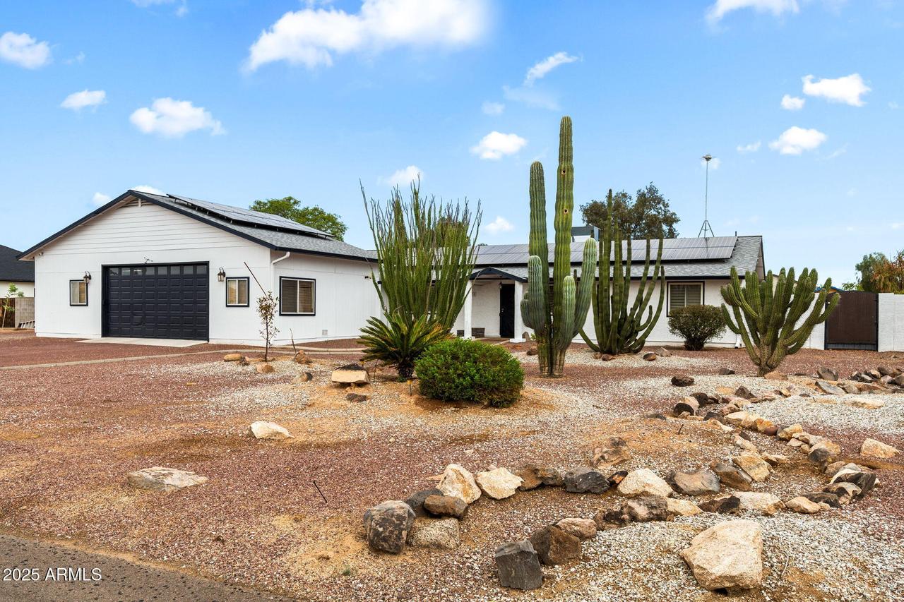 9430 W Mariposa Grande Ln., Peoria, AZ 85383