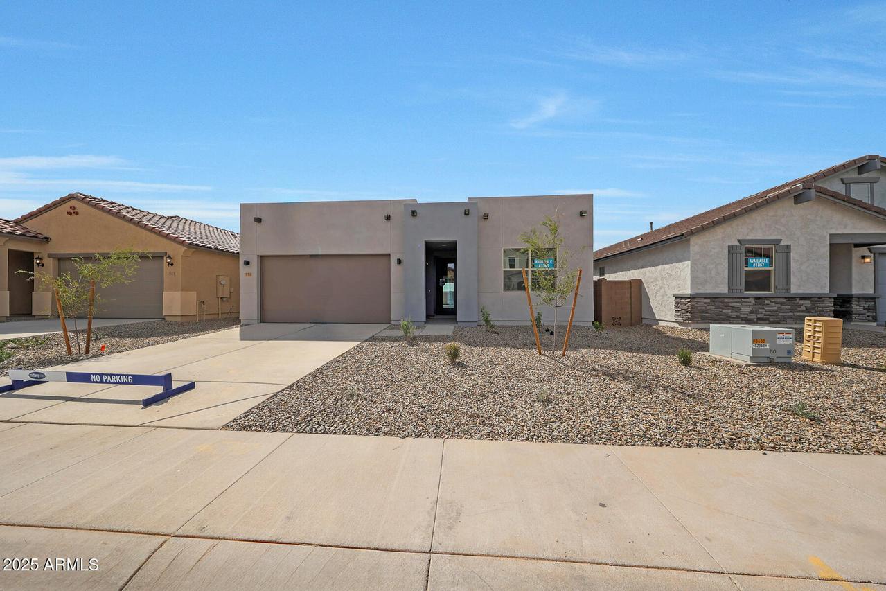 779 W Riparian Dr., San Tan Valley, AZ 85140