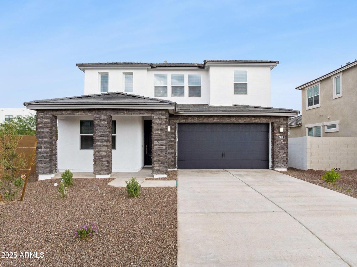 7310 W Buckhorn Tr., Peoria, AZ 85383
