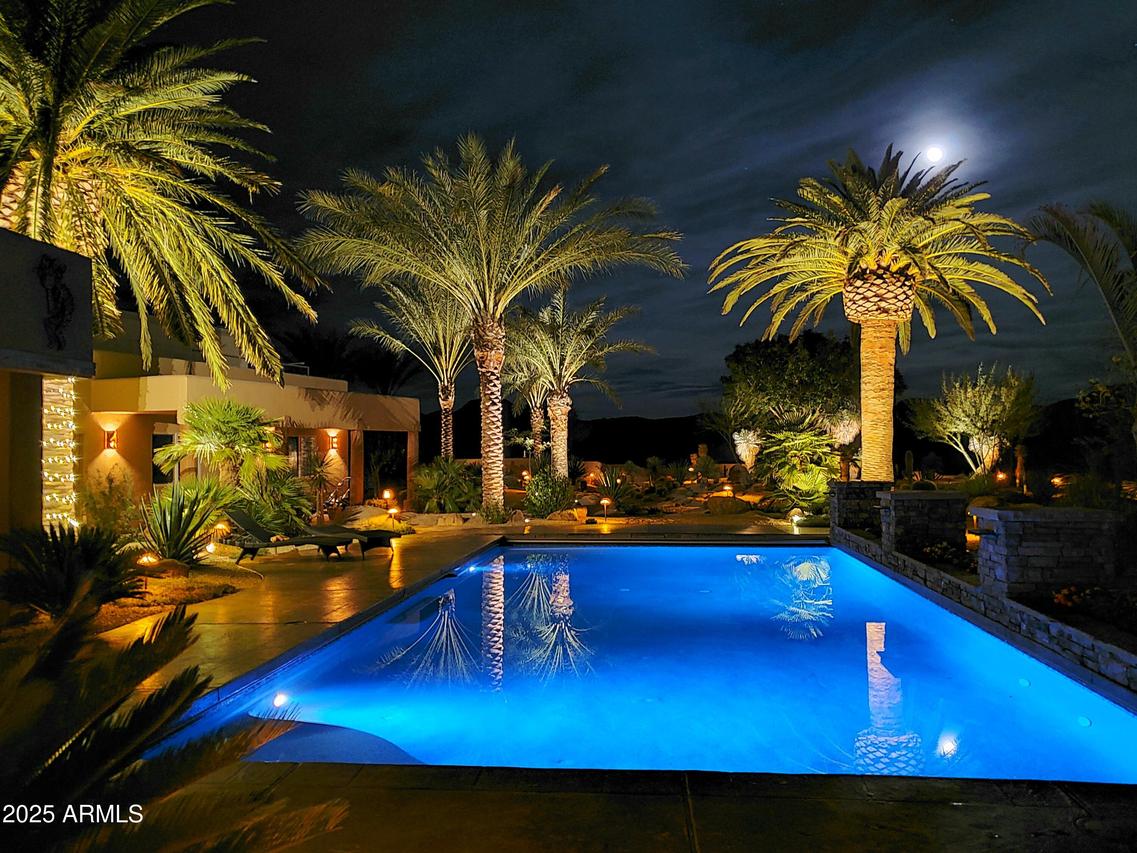 46906 N Quiet Hills Dr., Morristown, AZ 85342