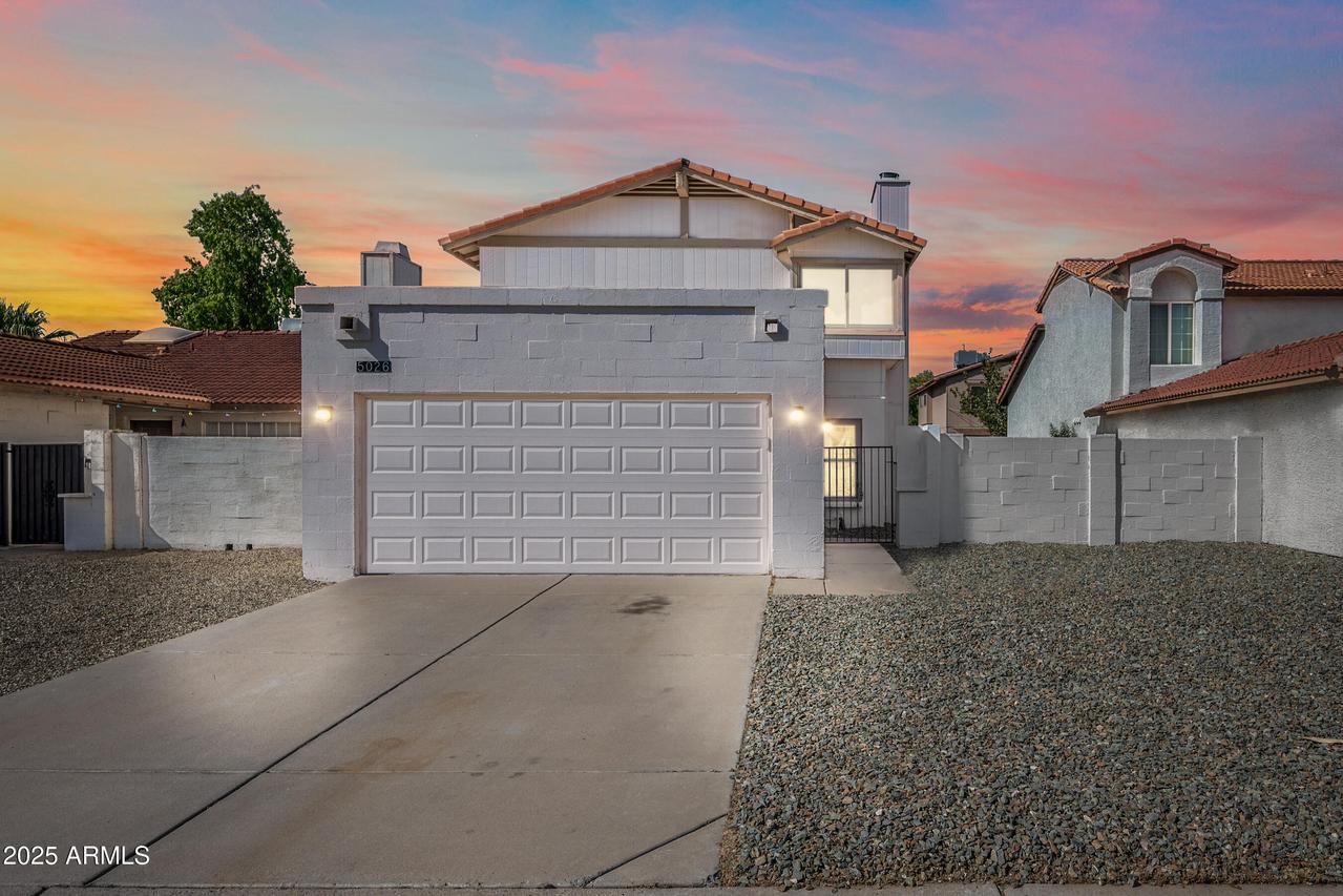 5026 W Gelding Dr., Glendale, AZ 85306
