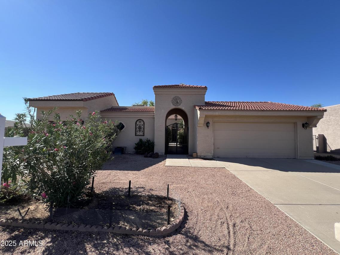 10429 E San Tan Blvd., Sun Lakes, AZ 85248