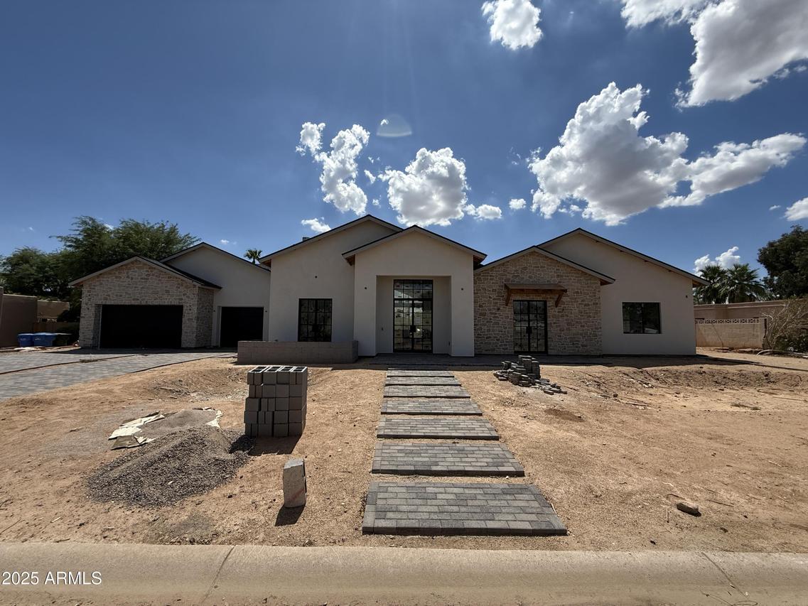 7053 E Dreyfus Ave., Scottsdale, AZ 85254