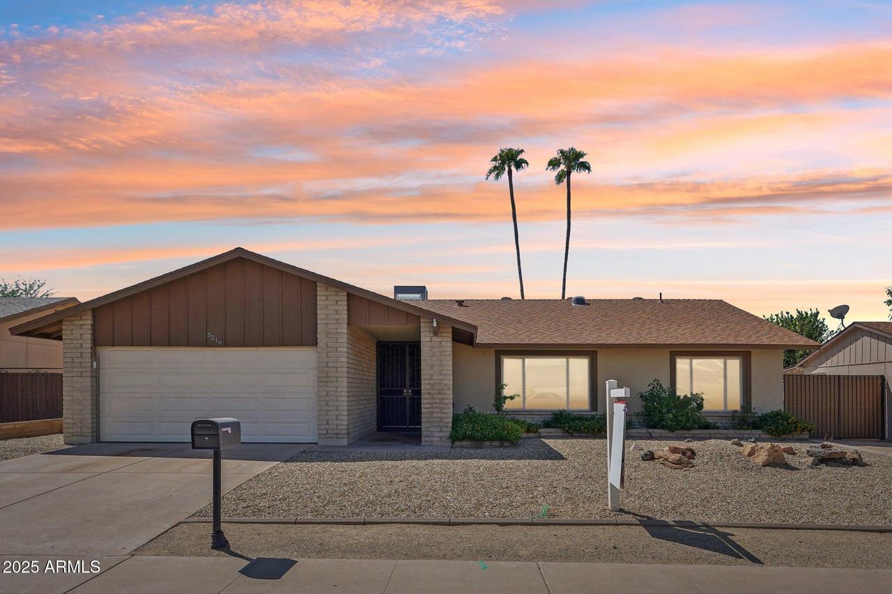 5219 W Caribbean Ln., Glendale, AZ 85306
