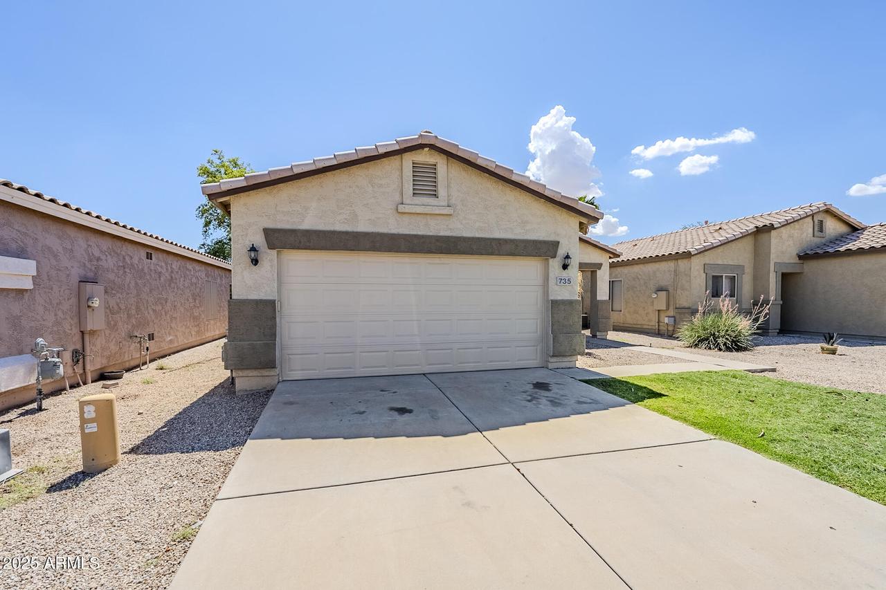 735 E Drifter Pl., San Tan Valley, AZ 85143