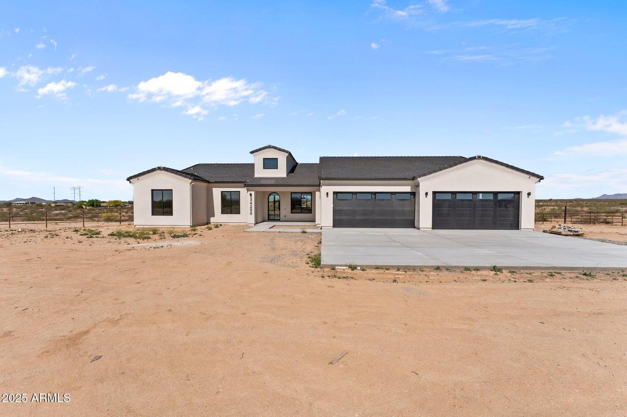 34256 S State Route 89 Hwy., Wickenburg, AZ 85390