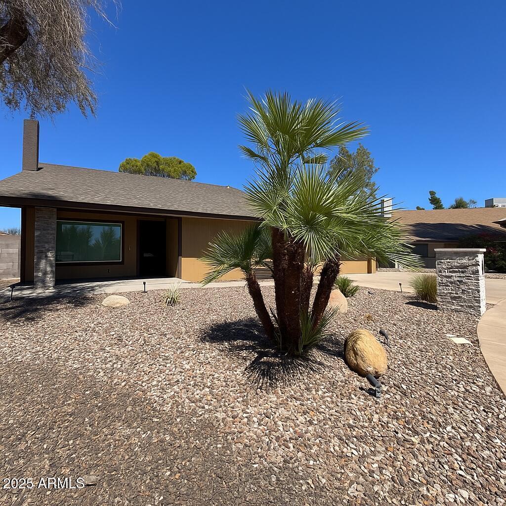 1902 S Brooks Cir., Mesa, AZ 85202