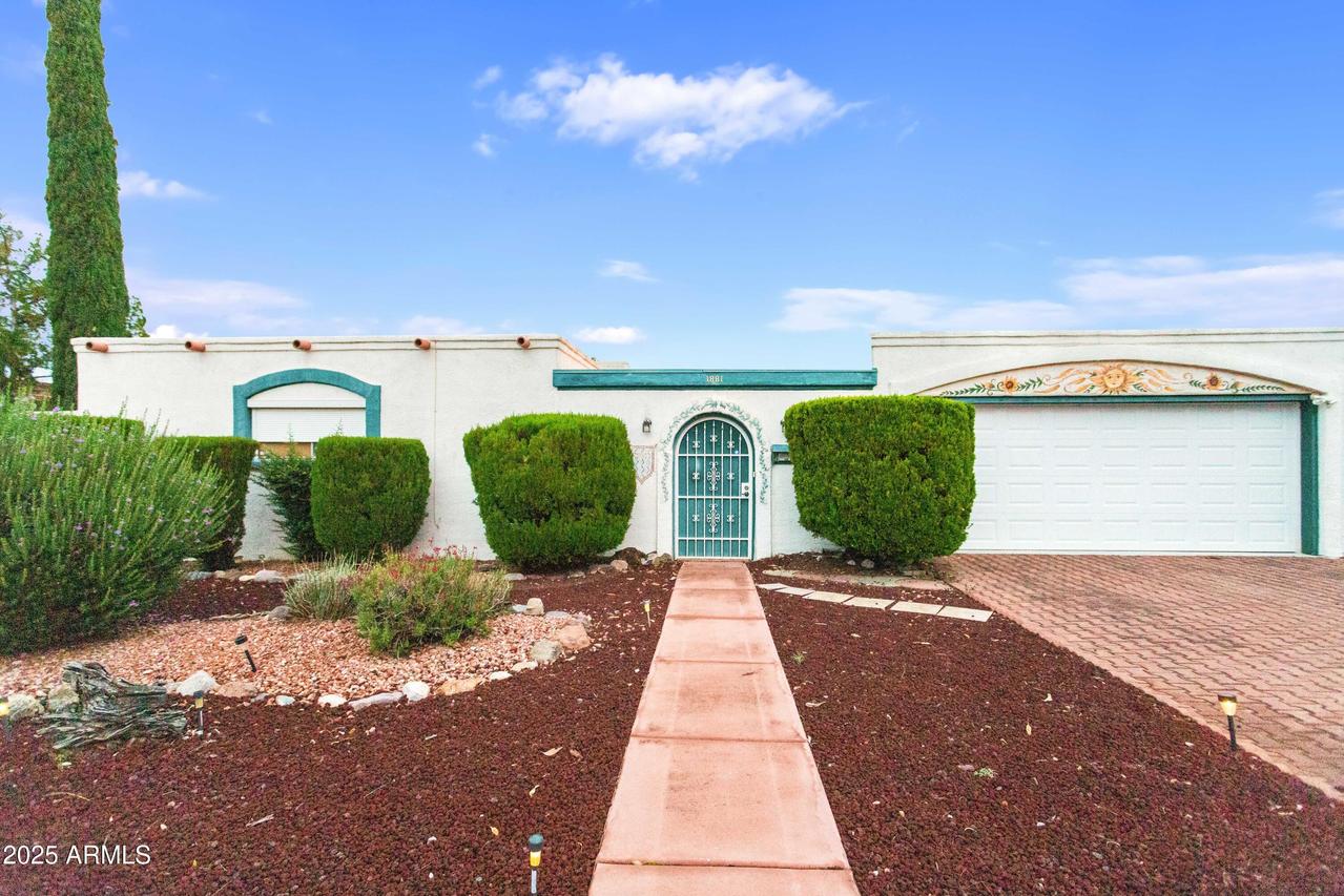 1881 Bella Vista Dr., Sierra Vista, AZ 85635