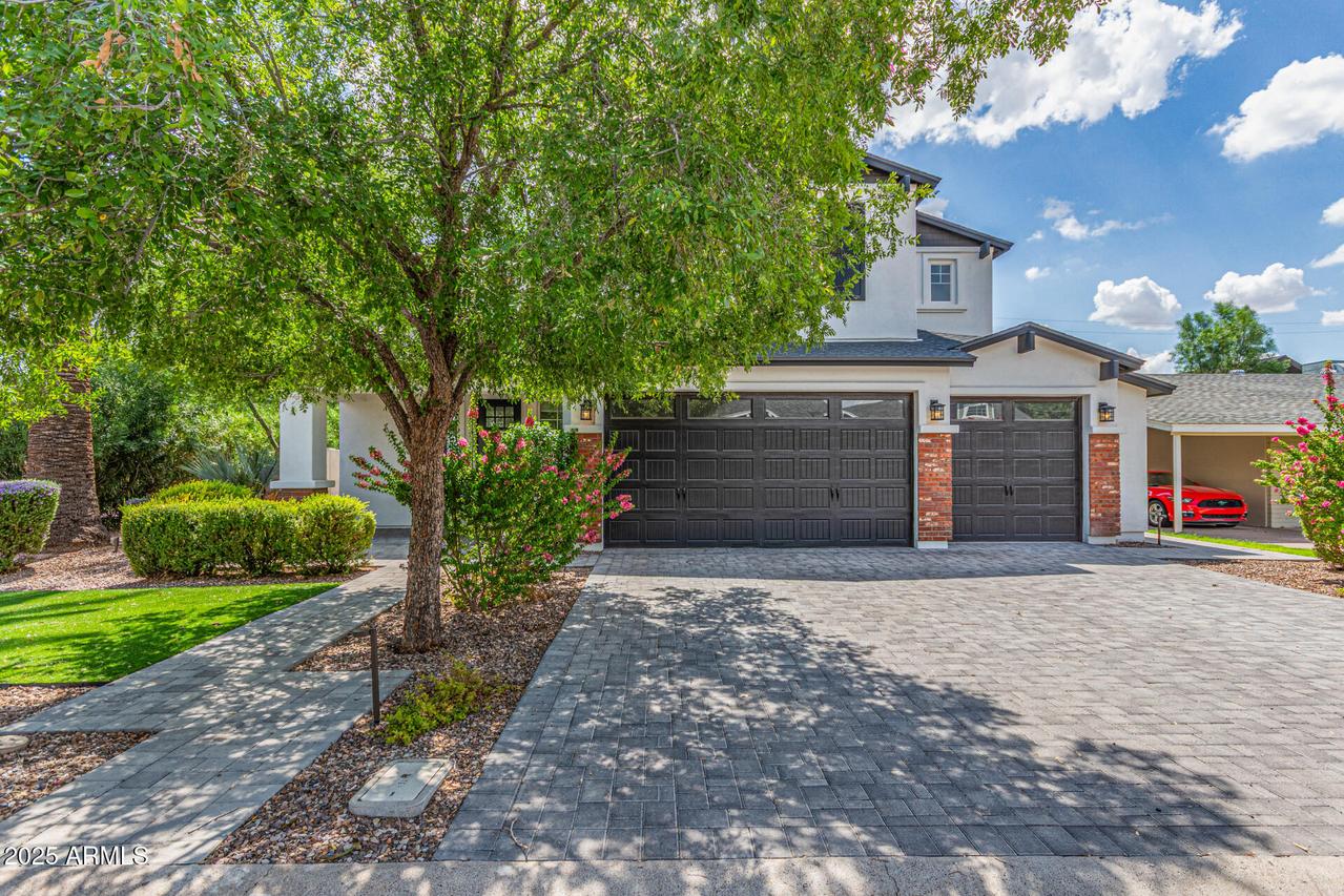 3841 E Devonshire Ave., Phoenix, AZ 85018