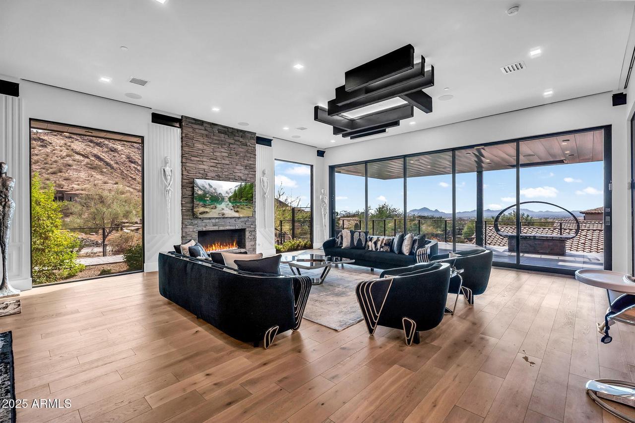 14296 E Kalil Dr., Scottsdale, AZ 85259
