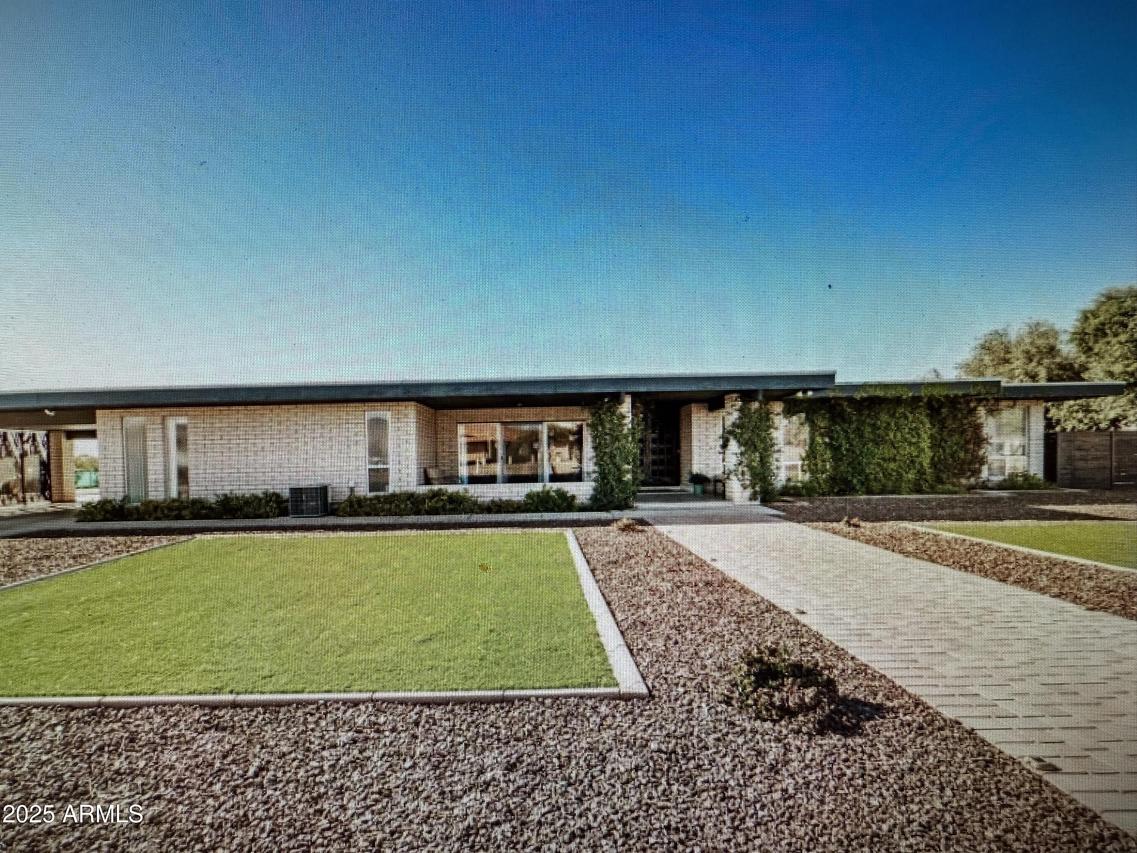 4901 W Soft Wind Dr., Glendale, AZ 85310