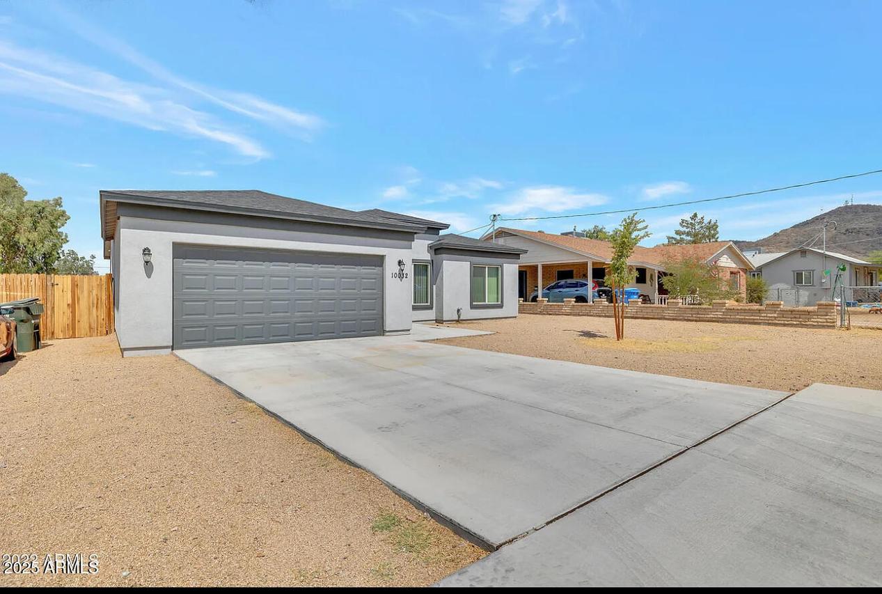 10032 N 8th Ave., Phoenix, AZ 85021