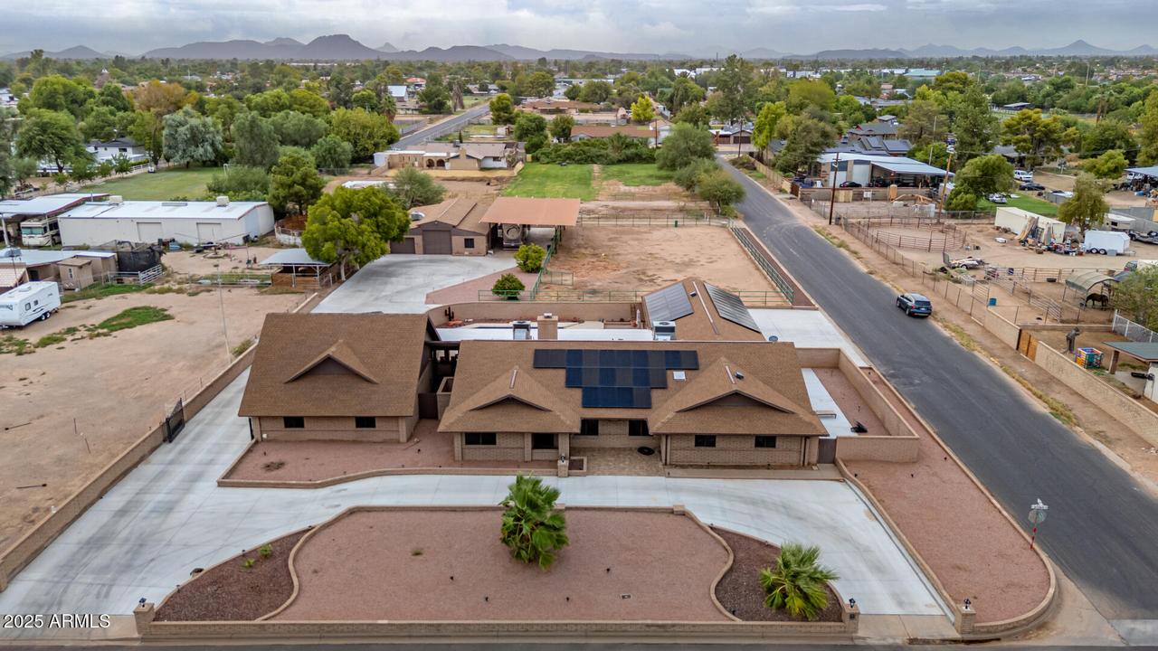 4102 W Acoma Dr., Phoenix, AZ 85053
