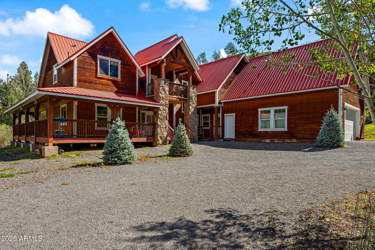 61 County Road 1121, Greer, AZ 85927