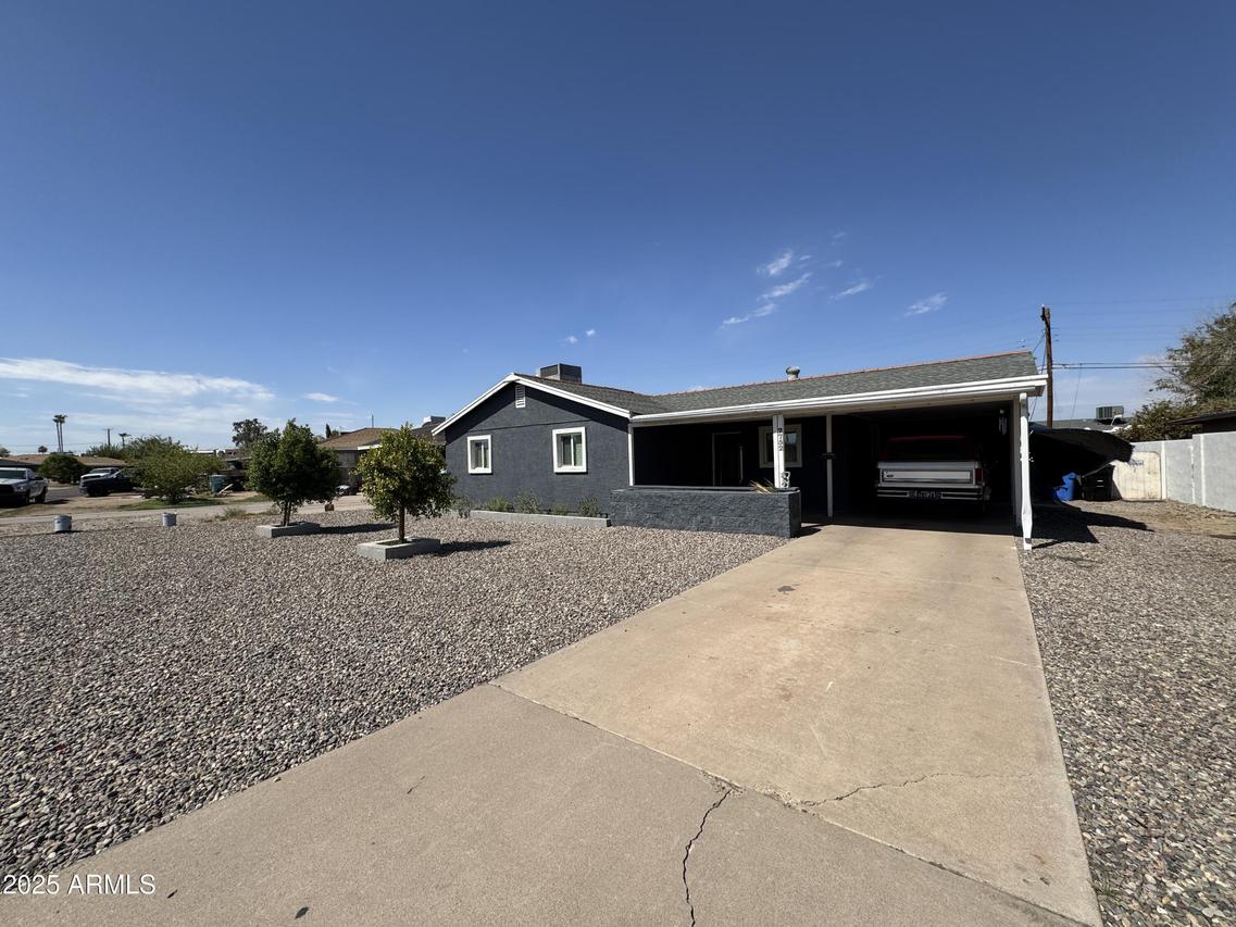 2752 W Elm St., Phoenix, AZ 85017