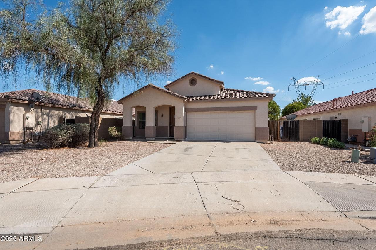 11227 E Quade Cir., Mesa, AZ 85212