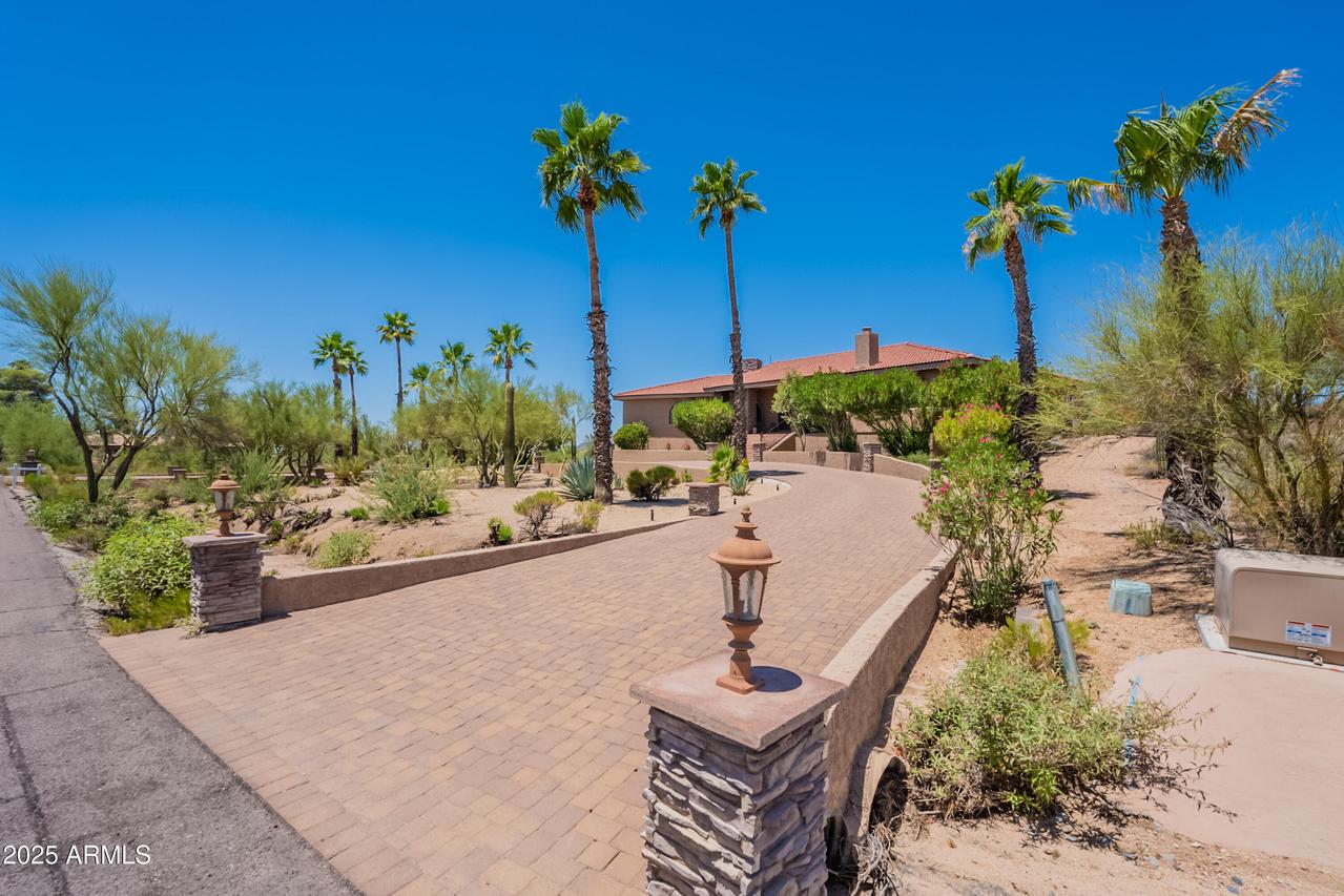 36618 N Wildflower Rd., Carefree, AZ 85377