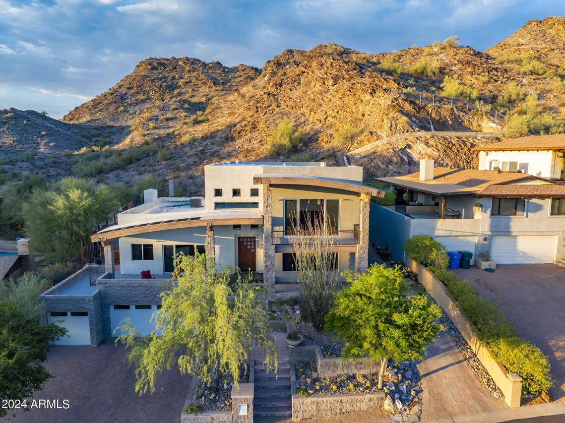 2208 E Belmont Ave., Phoenix, AZ 85020