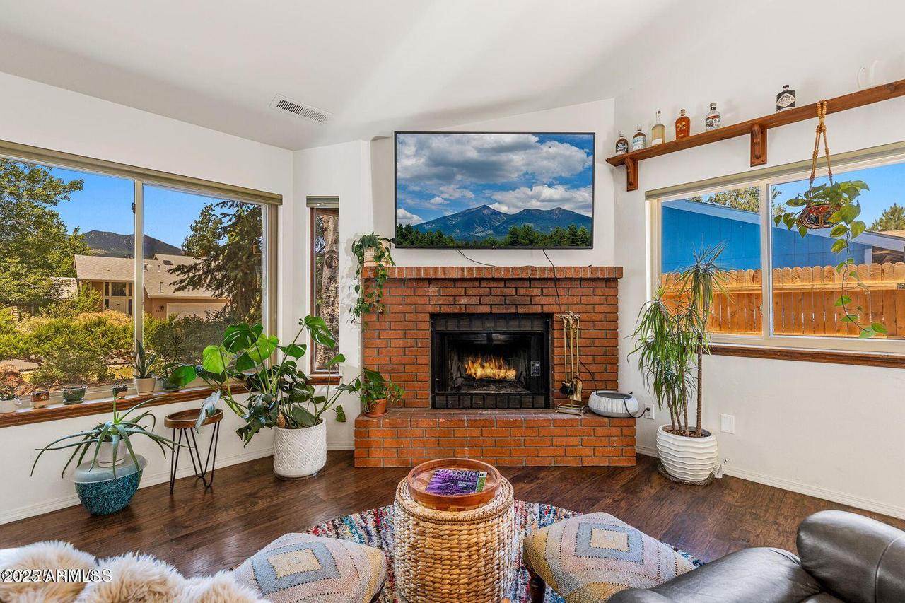 2630 N Eddy Dr., Flagstaff, AZ 86001