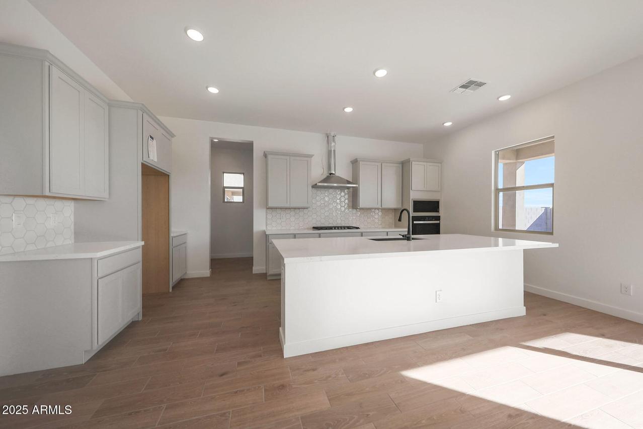 349 W Flax Dr., San Tan Valley, AZ 85140