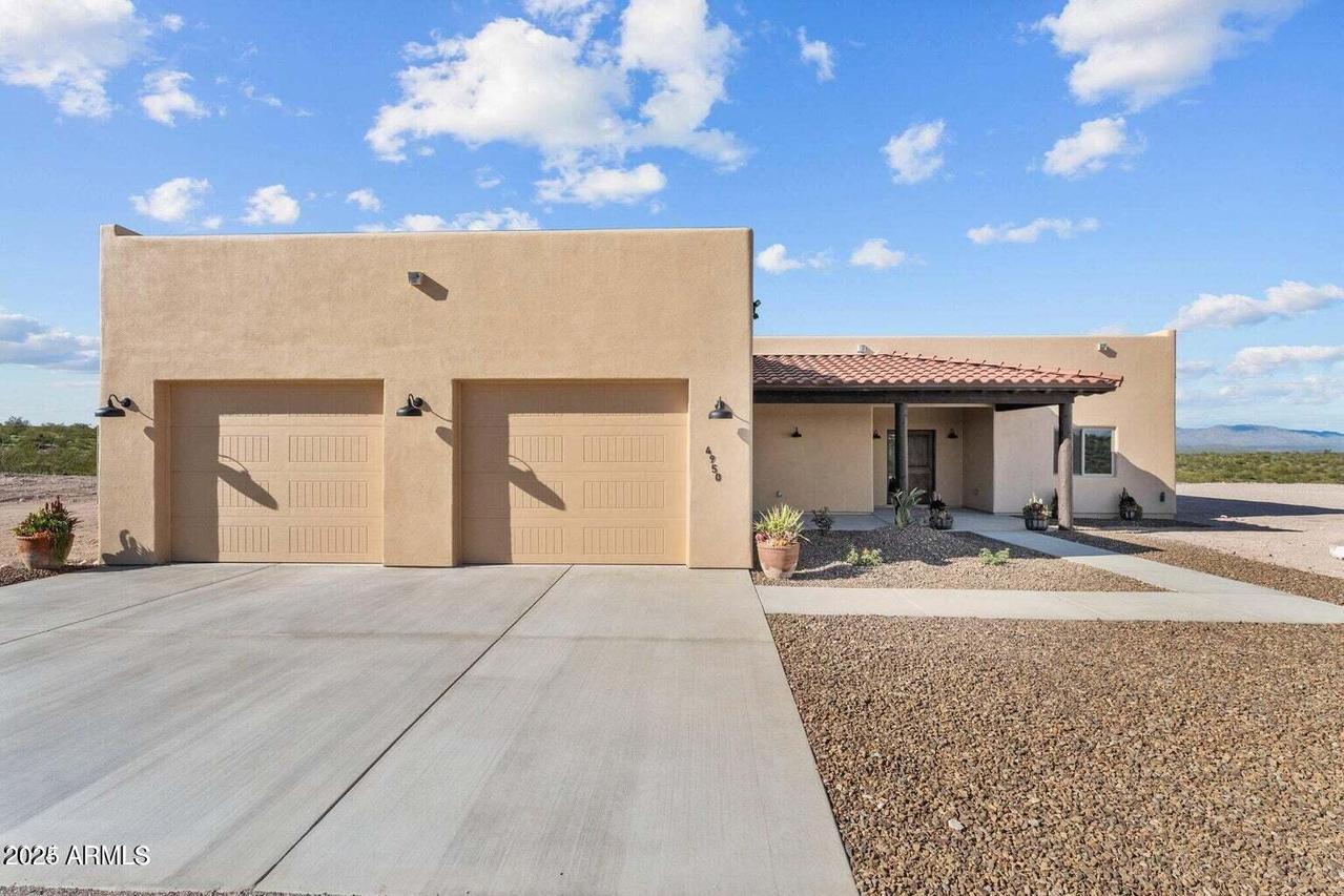 4950 Black Mountain Rd., Wickenburg, AZ 85390