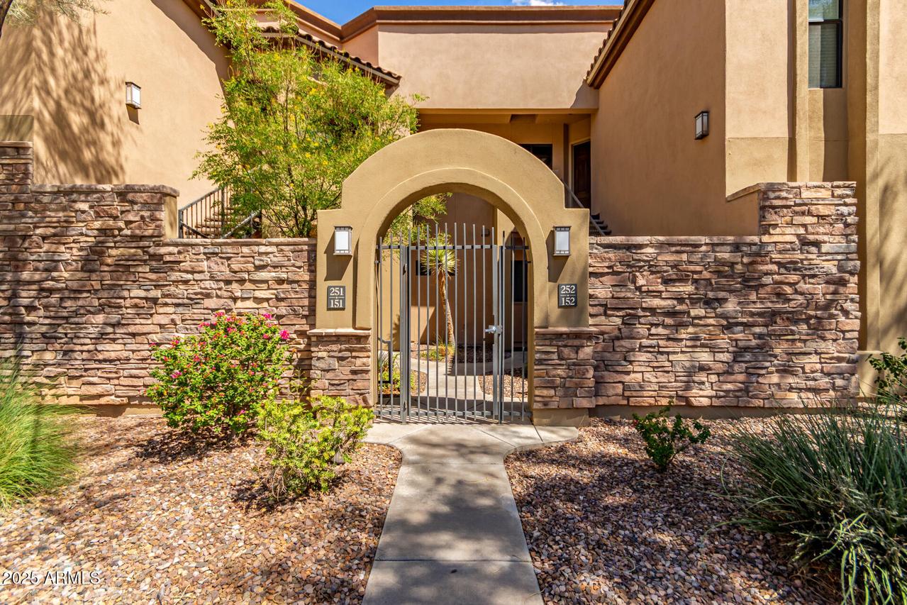 7027 N Scottsdale Rd. #251, Paradise Valley, AZ 85253