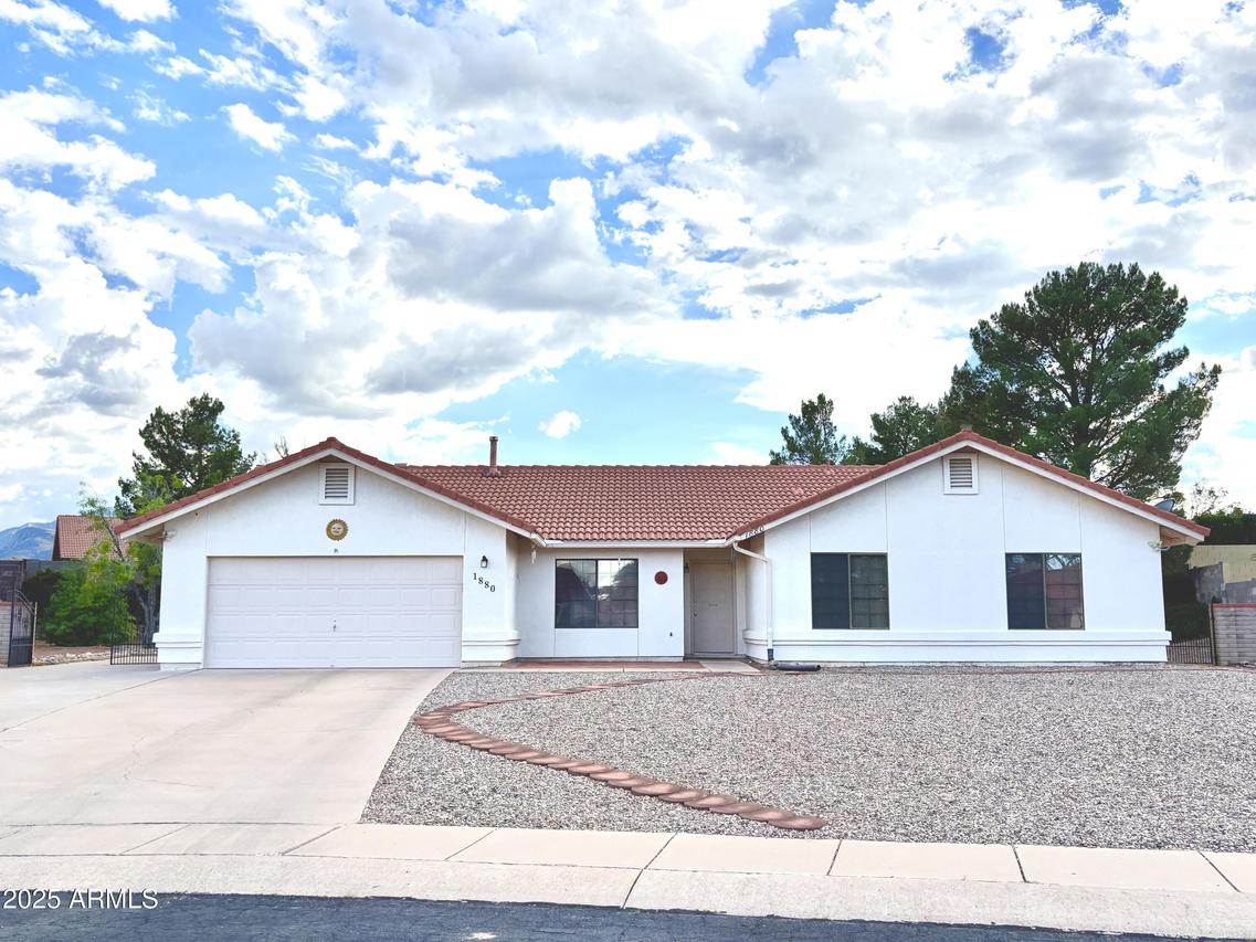 1880 Sunburst Pl., Sierra Vista, AZ 85635