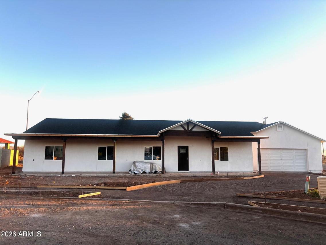 4000 N Santa Fe Ave., Douglas, AZ 85607