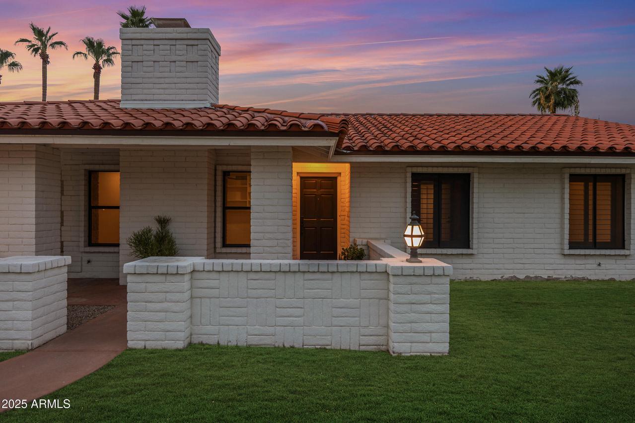 1708 E Solano Dr., Phoenix, AZ 85016