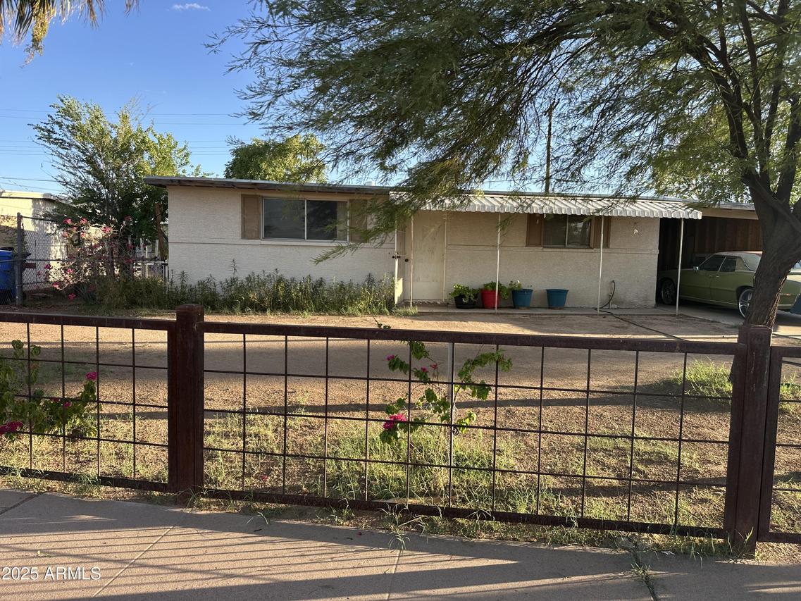 1837 E Pleasant Ln., Phoenix, AZ 85042