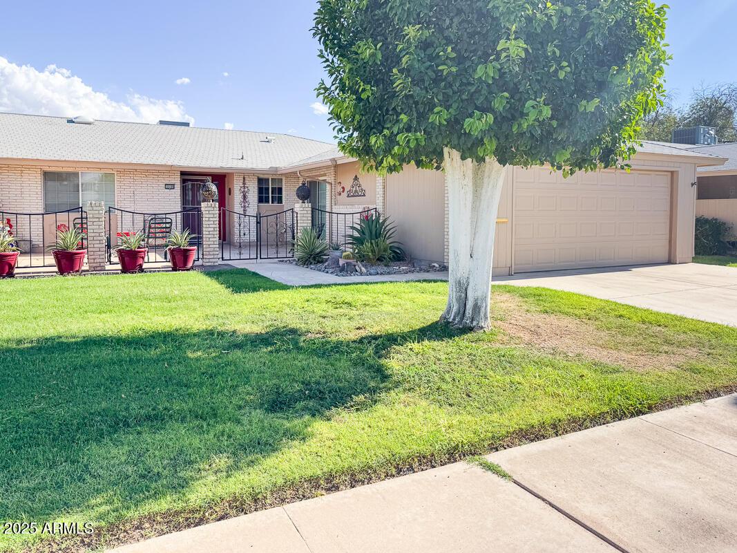 10109 W Mountain View Rd., Sun City, AZ 85351