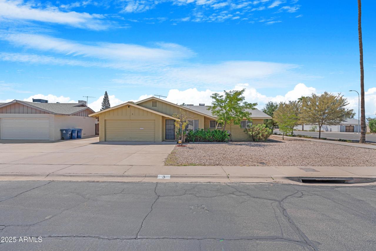 3 E Erie Dr., Tempe, AZ 85282