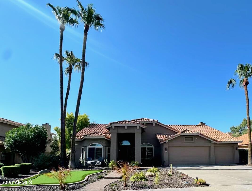 217 W Knox Rd., Tempe, AZ 85284