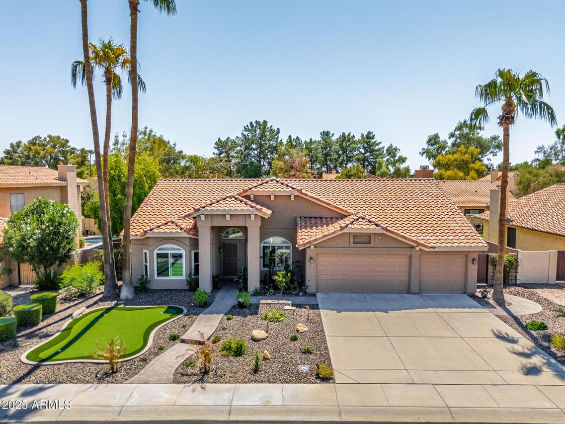 217 W Knox Rd., Tempe, AZ 85284
