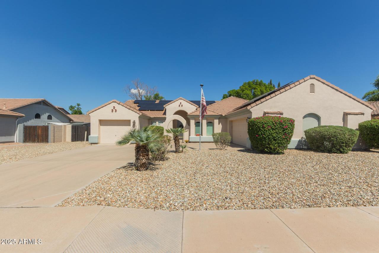5520 E Holmes Ave., Mesa, AZ 85206