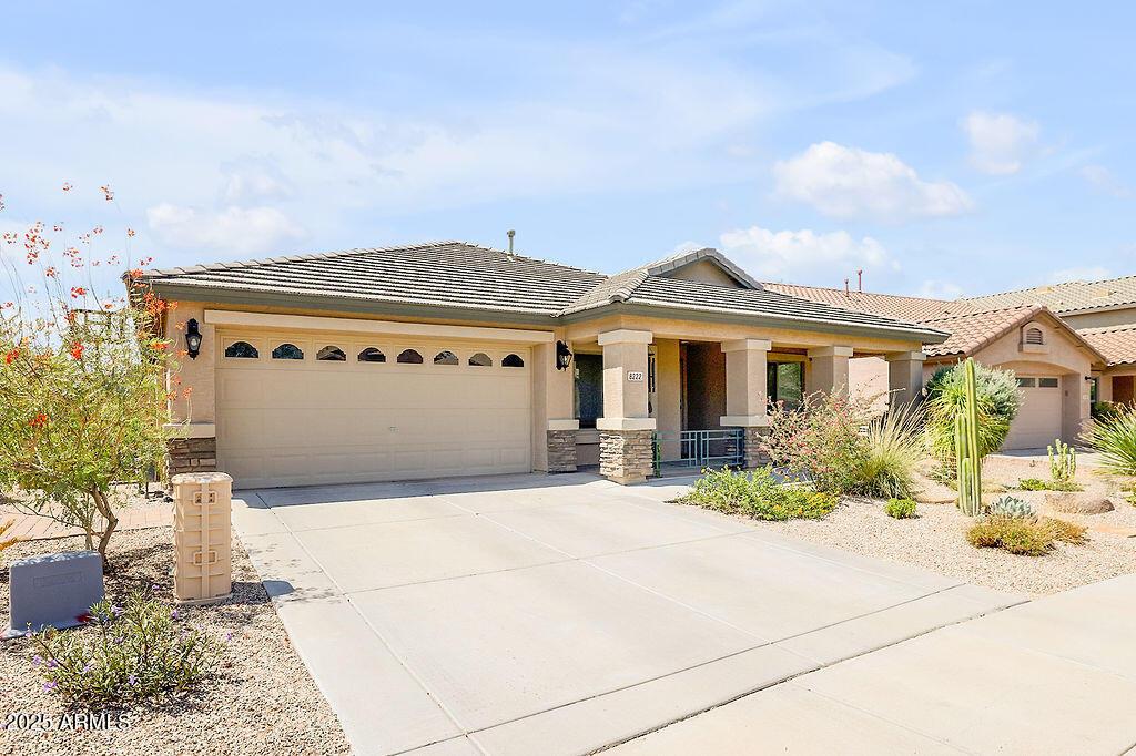 8222 S Jenna Ln., Laveen, AZ 85339