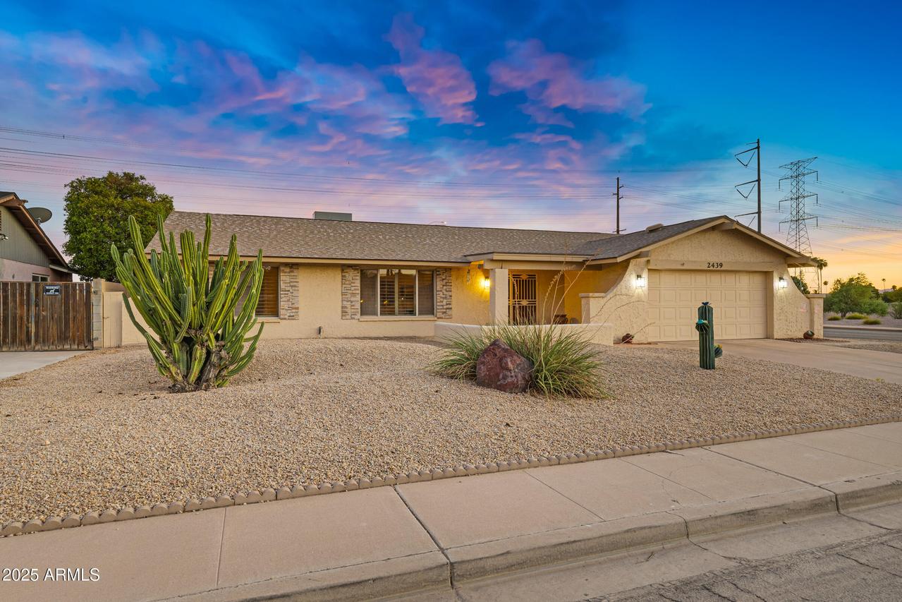2439 W Peralta Cir., Mesa, AZ 85202