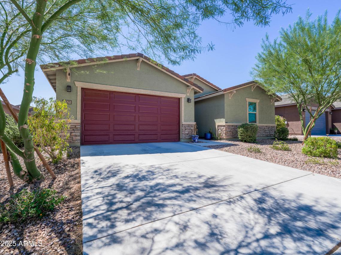 4621 W Stickleaf Way, San Tan Valley, AZ 85144