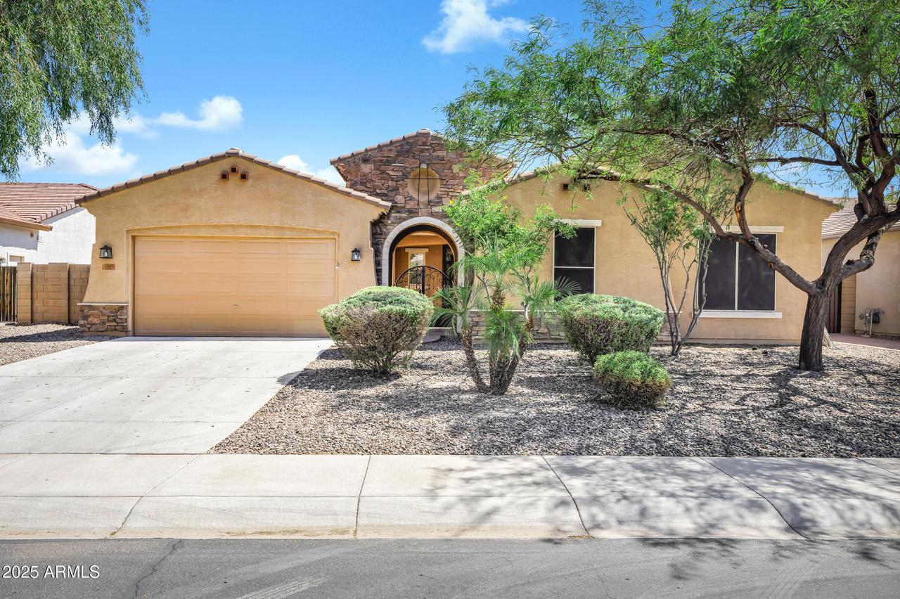 3567 E Chestnut Ln., Gilbert, AZ 85298
