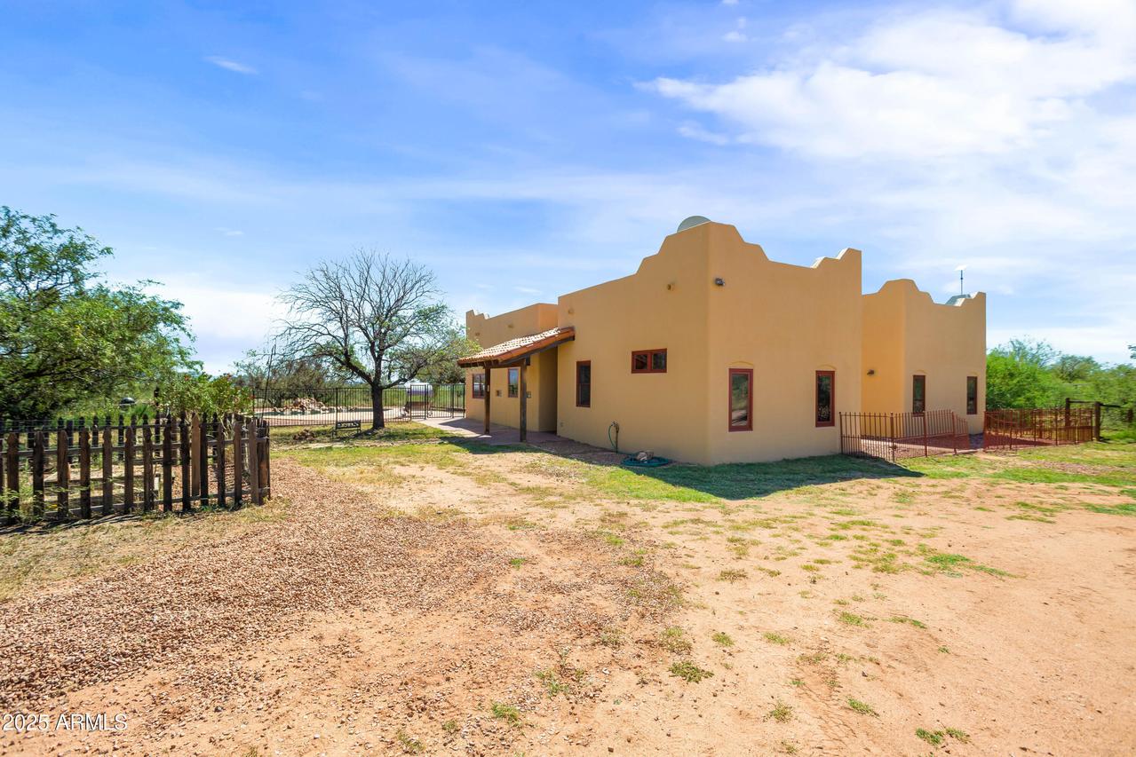 8800 E Cuervos Viejos Tr., Hereford, AZ 85615