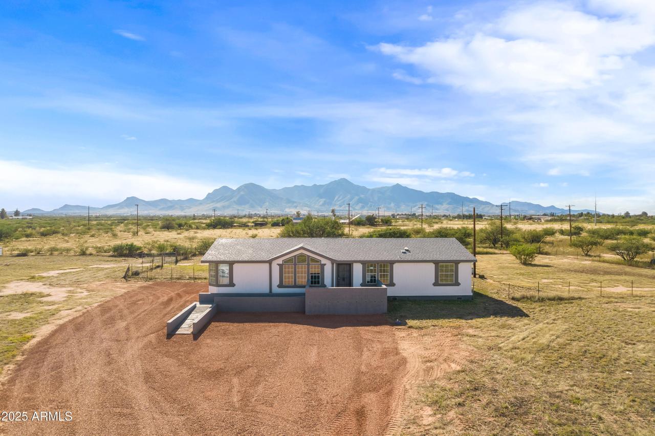 10490 S Smith Ave., Hereford, AZ 85615