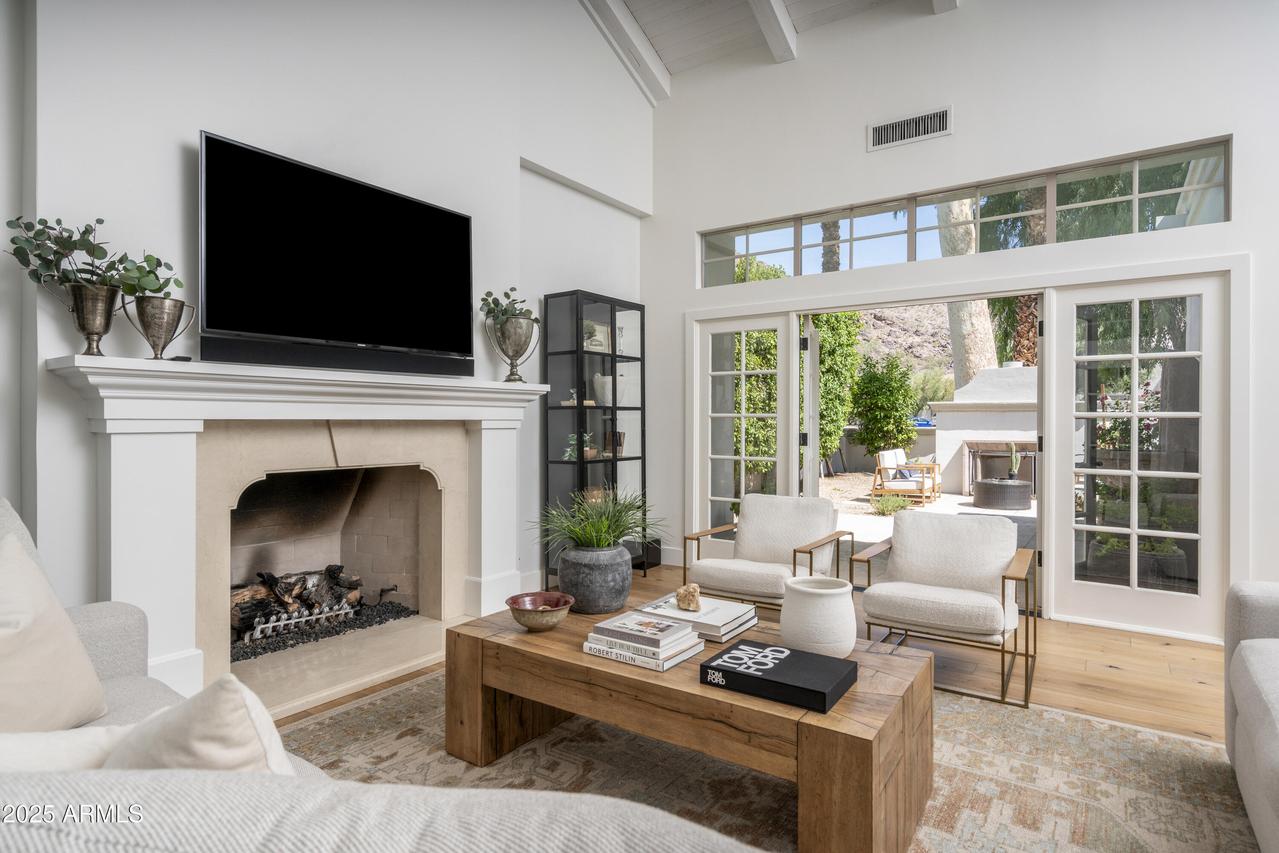 5301 E Vista Rica St., Paradise Valley, AZ 85253