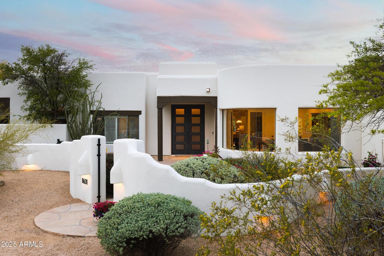 8601 E De La O Rd., Scottsdale, AZ 85255