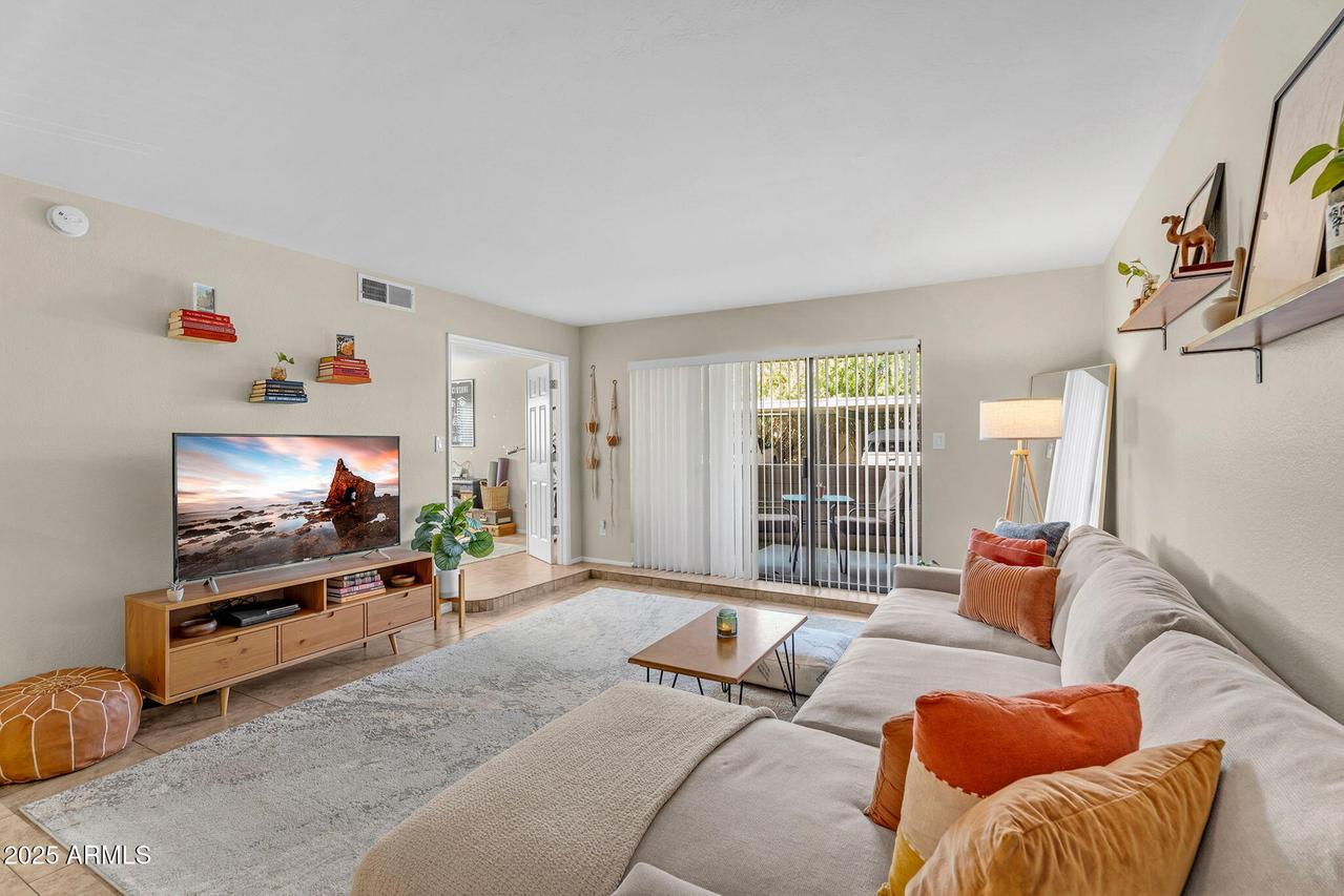 6480 N 82nd St. #1107, Scottsdale, AZ 85250