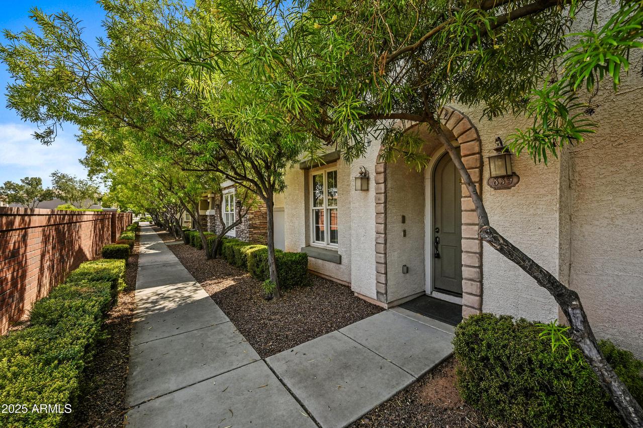 839 S Adam Way, Gilbert, AZ 85296