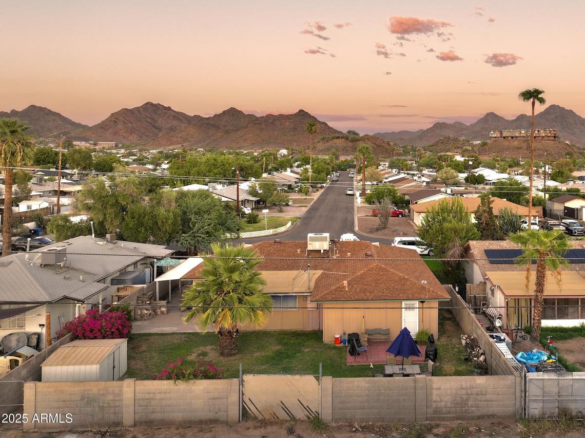 8514 N 8th St., Phoenix, AZ 85020